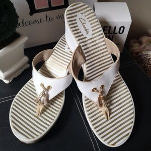 Clark's Women's Slip-on Shoes Wedge Heel, size 11